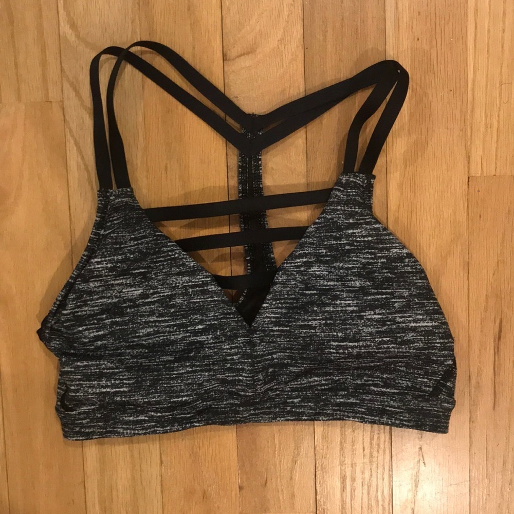 NWOT VS Sports sports bra